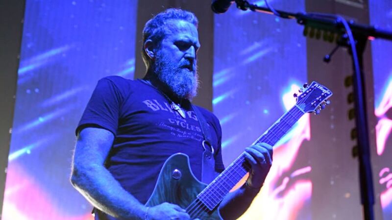 Brent Hinds playing guitar